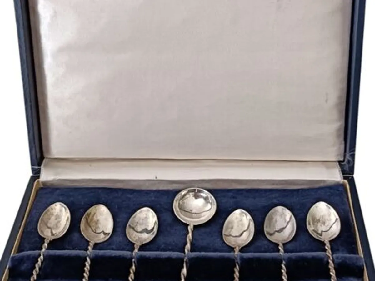 Colheres em Prata em Estojo