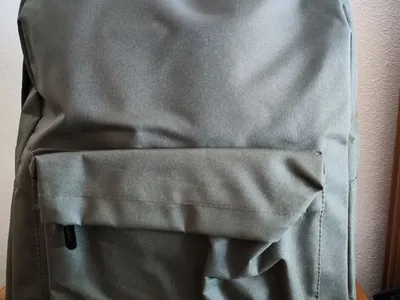 Mochila verde cáqui da Ambar, NOVA