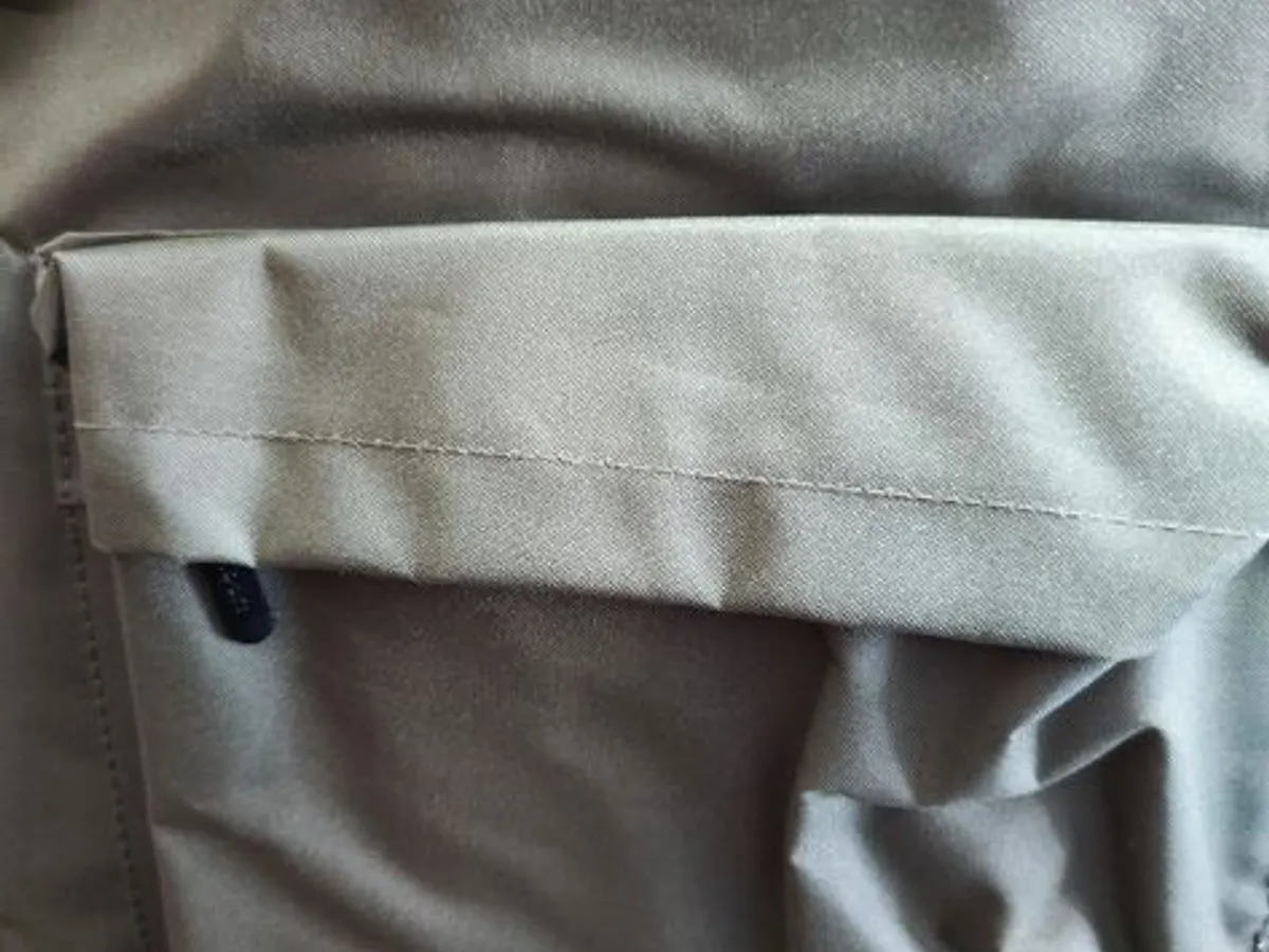 Mochila verde cáqui da Ambar, NOVA