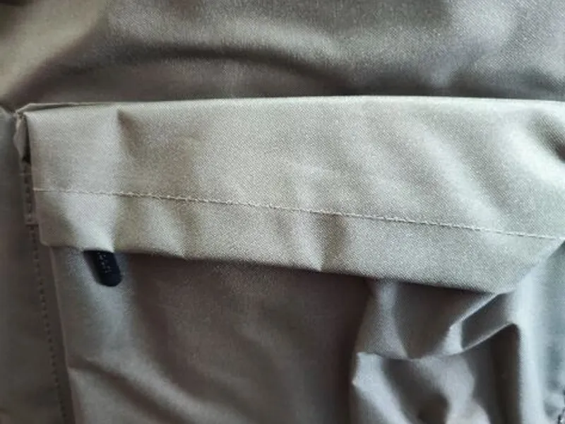 Mochila verde cáqui da Ambar, NOVA