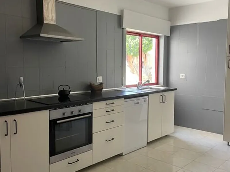 Apartamento T3 vista mar em Montenegro 