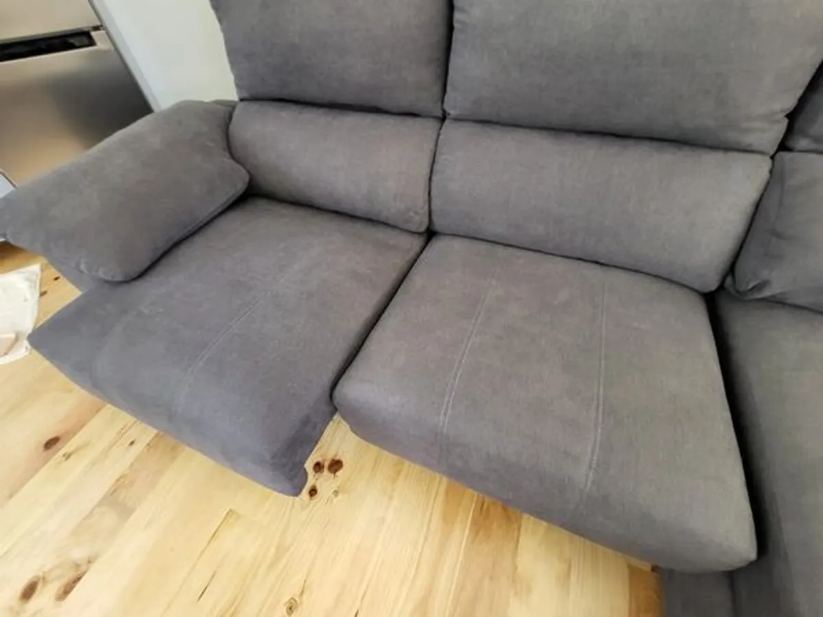 Sofá 275cm com chaise-longue de 160