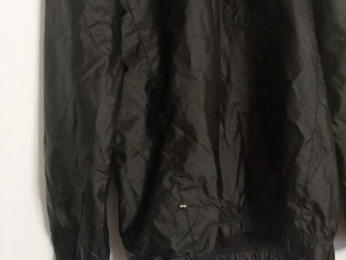 corta vento preto da puma com forro respirável 