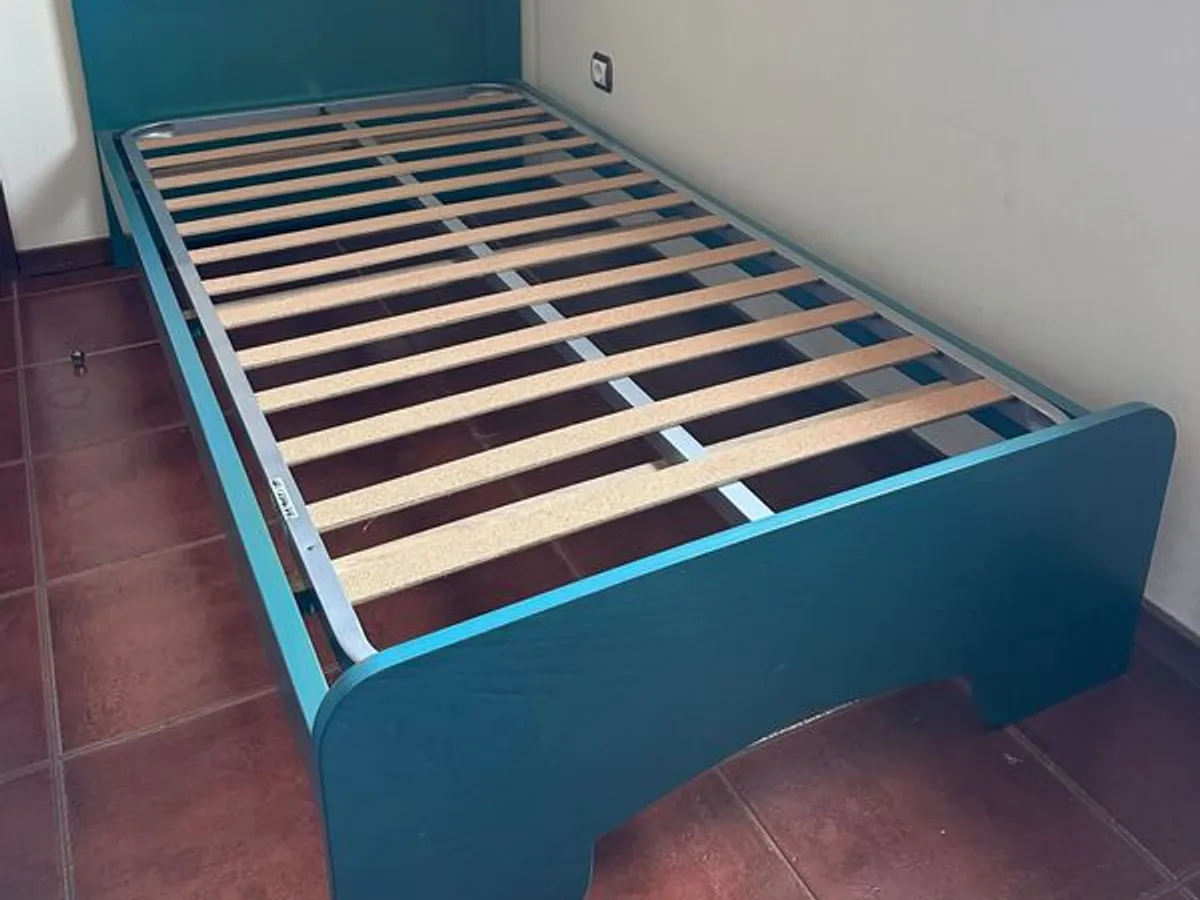 Quarto em carvalho (venda total ou por peças)