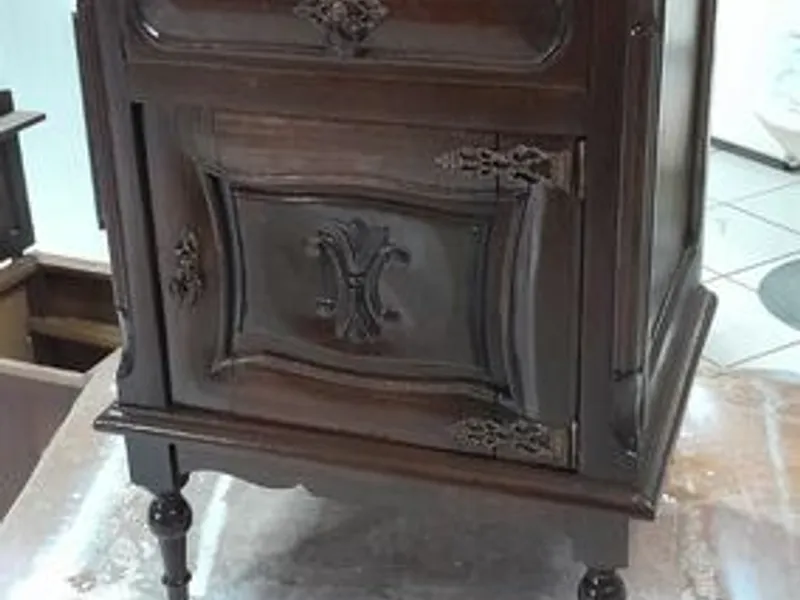 Mesinha de cabeceira nº 4