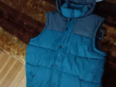 Cedar Wood State Blue hood Gilet Jacket Size XSPre-owned - Good
Quantity

Outer Shell Material
Nylon
Jacket/Coat Length
