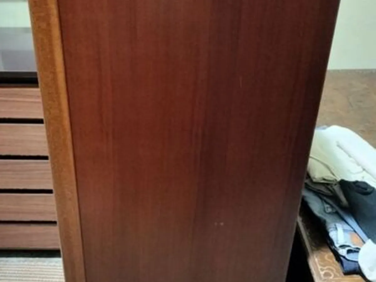 Conjunto Completo de Móveis de Madeira Maciça – Novo