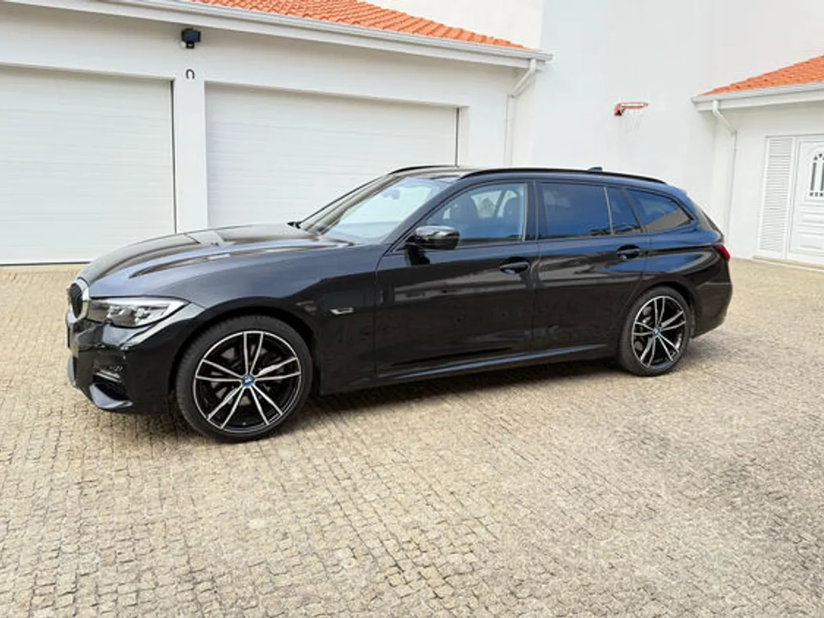 BMW 320 e Touring Pack Desportivo M Auto