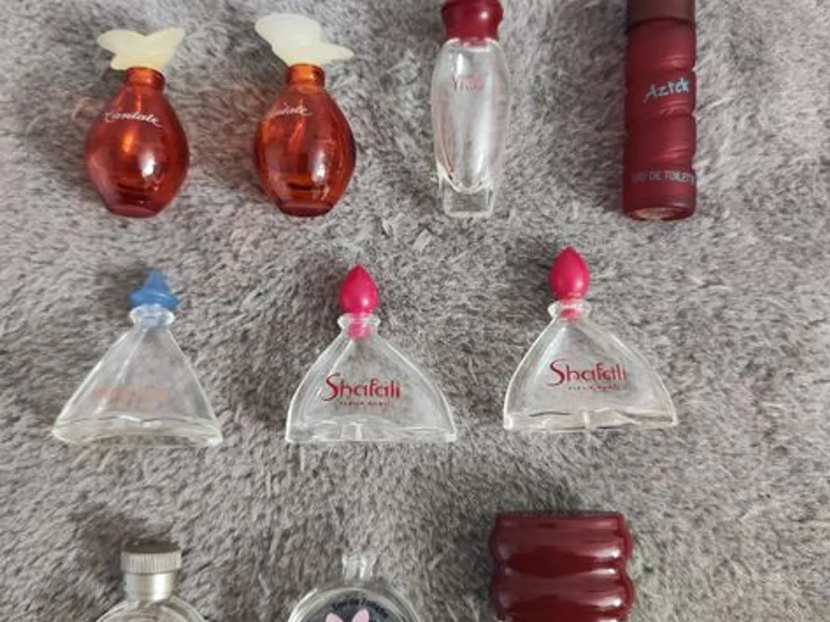 Miniaturas vazias de perfumes da Yves Rocher e out