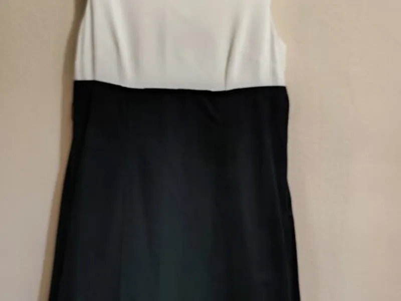 Elegante Vestido Cerimônia/trabalho, branco e preto da Trucco 