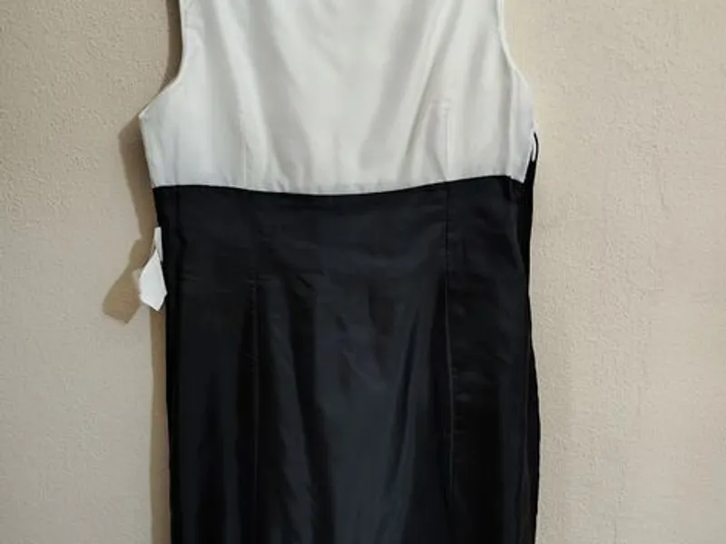 Elegante Vestido Cerimônia/trabalho, branco e preto da Trucco 