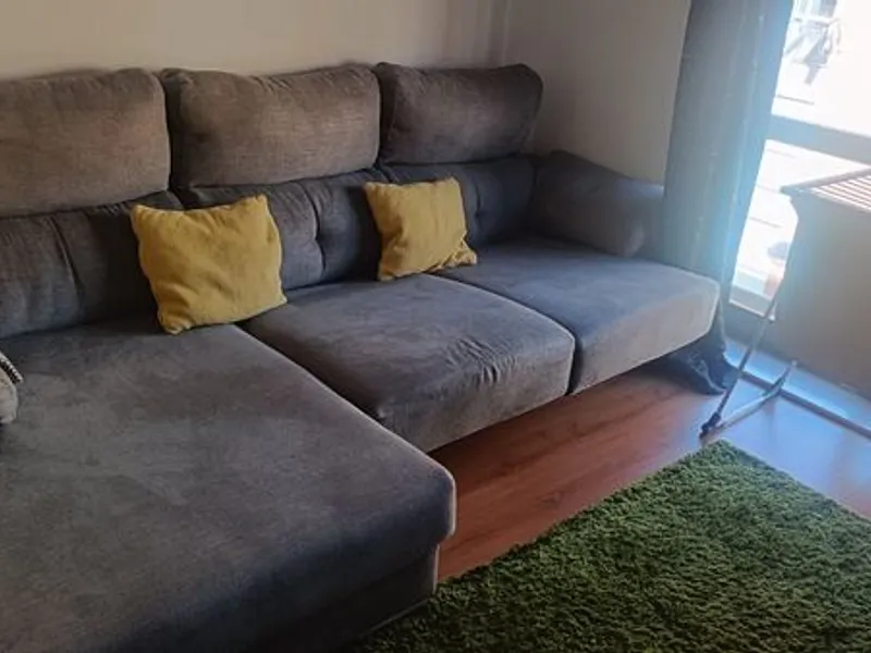 Sofá com chaise long