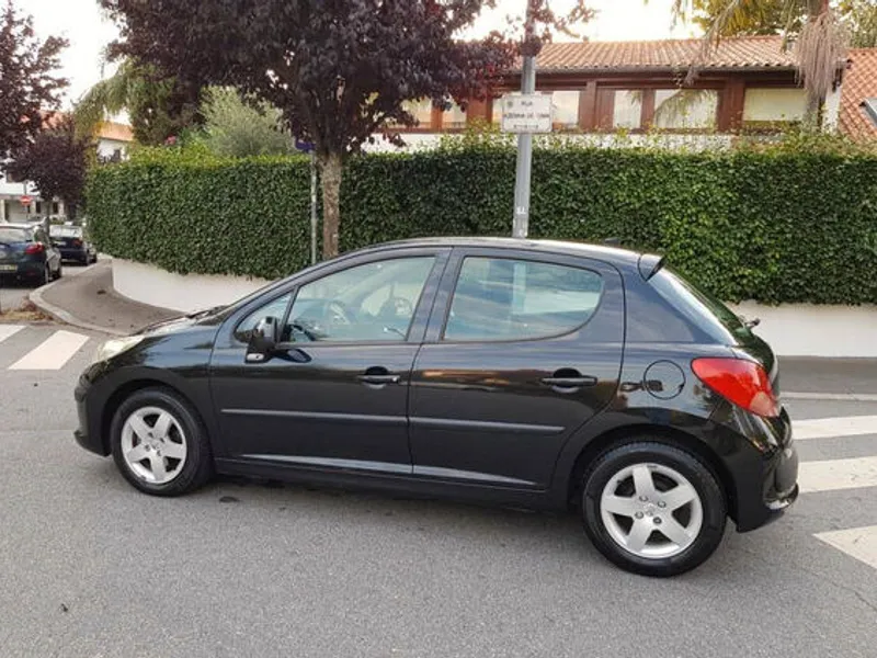 Bonito Peugeot 207 1.4 HDI