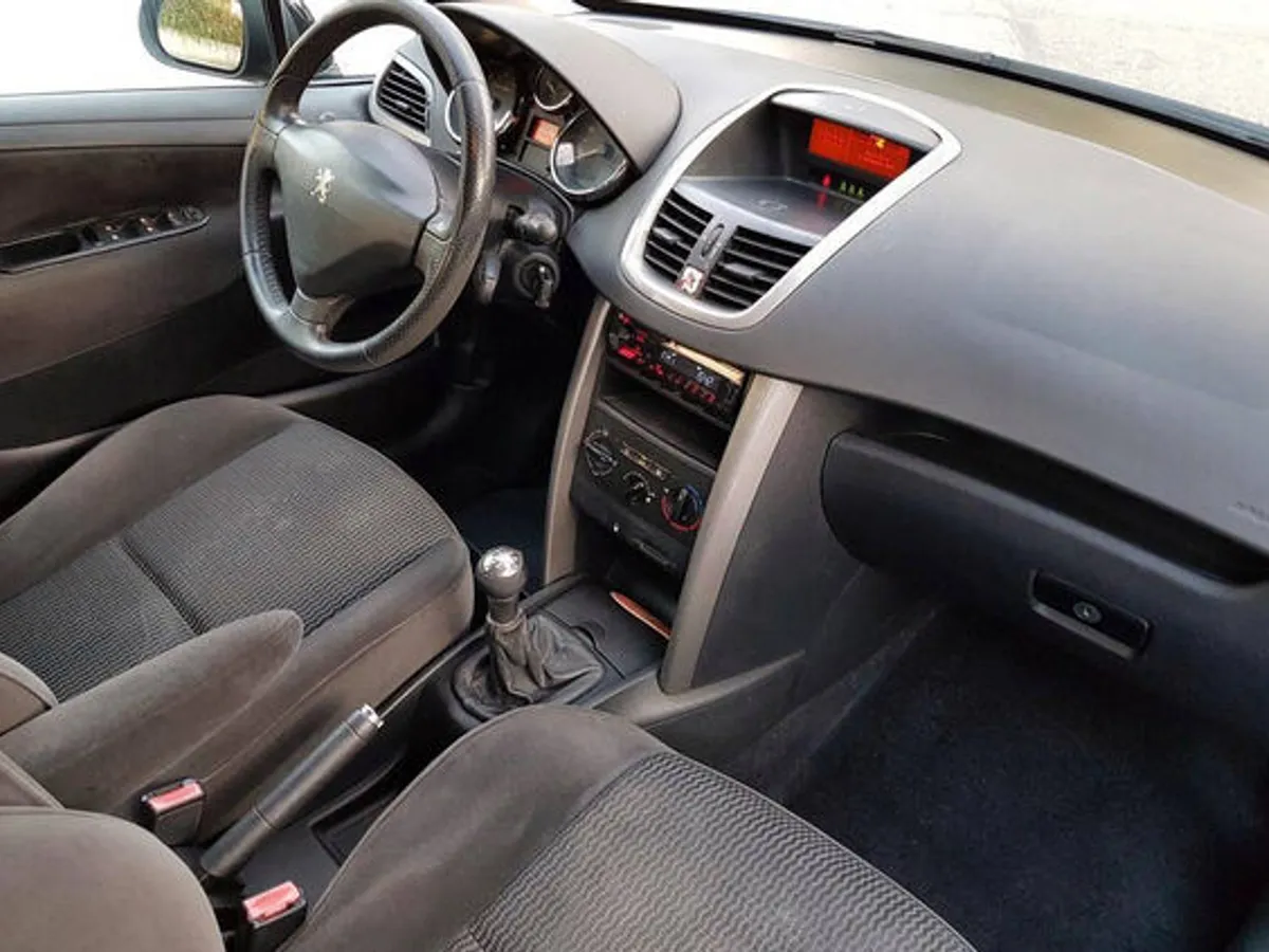 Bonito Peugeot 207 1.4 HDI