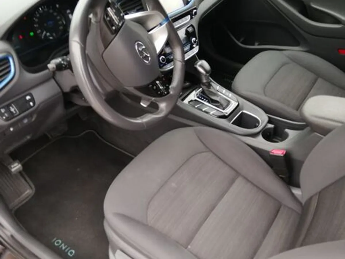 Hyundai Ioniq 1.6 GDi HEV Hybrid Tech