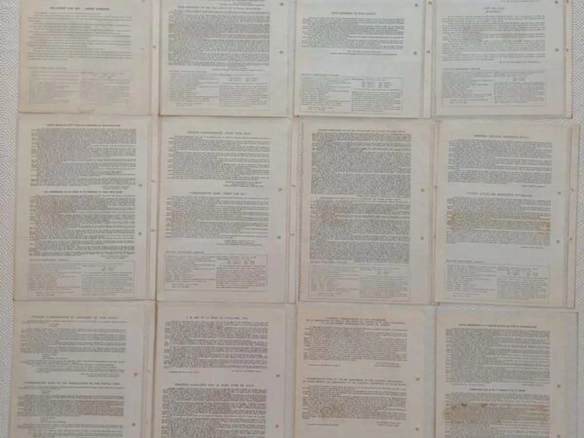 Filatelia - 63 Pagelas de Portugal, com selos – nº