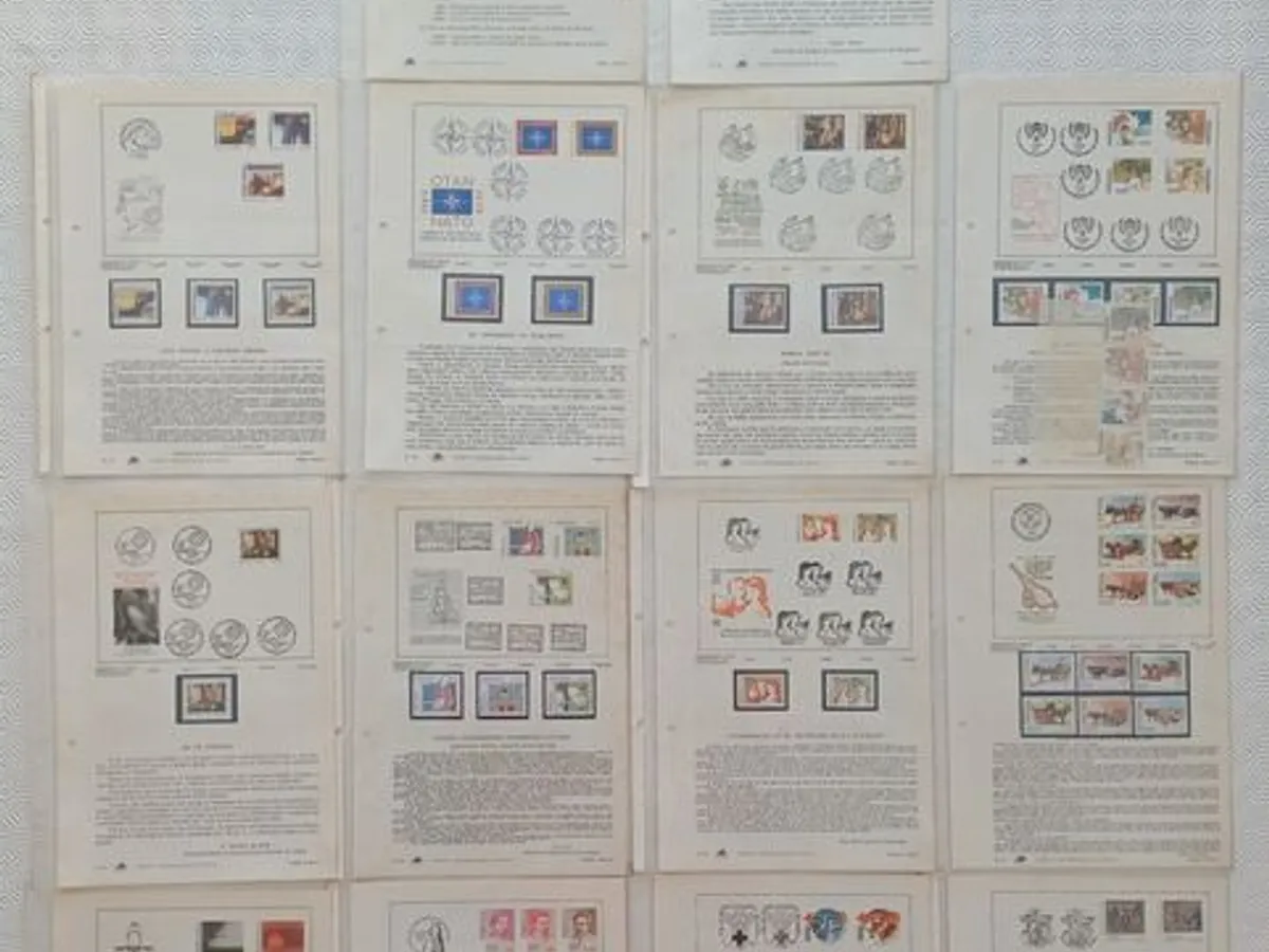 Filatelia - 63 Pagelas de Portugal, com selos – nº