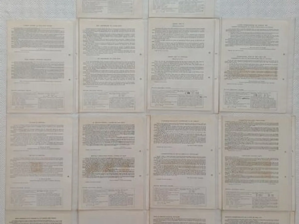 Filatelia - 63 Pagelas de Portugal, com selos – nº