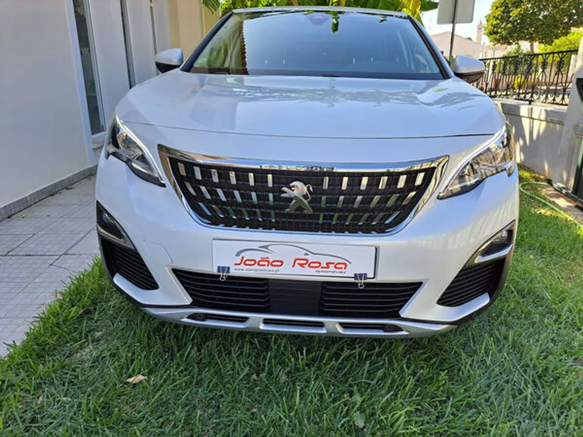 Peugeot  3008 SUV 1.5 HDI  Allure