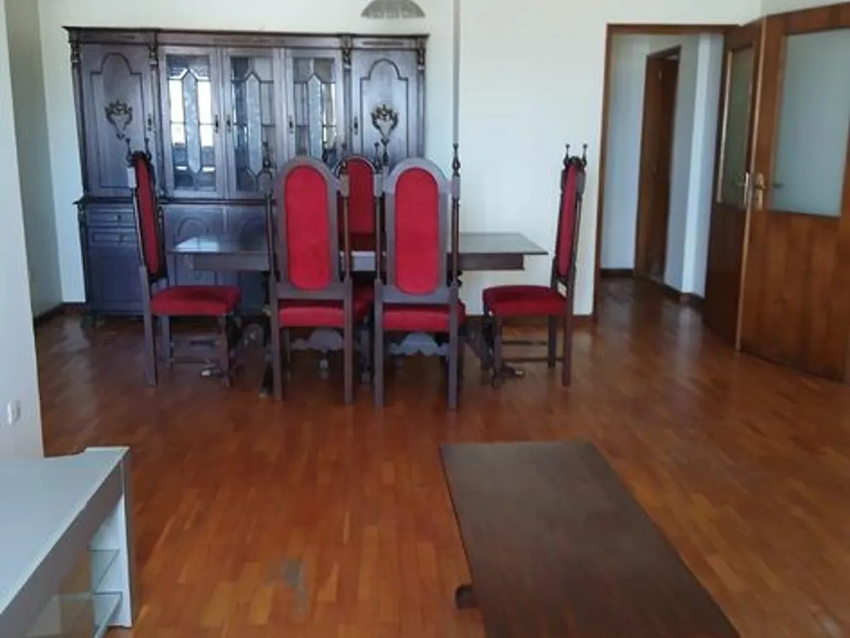 Arrendo T5 mobilado no Porto 1200€/mês