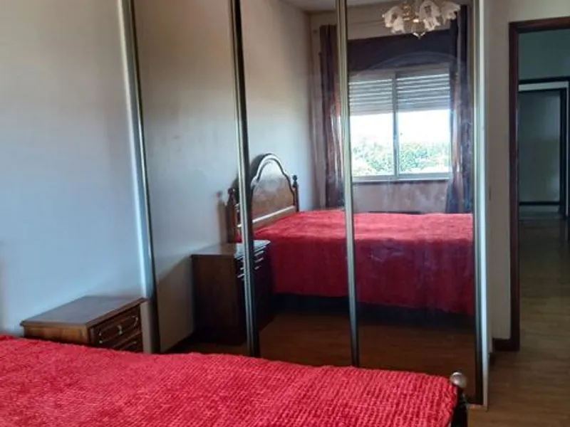 Arrendo T5 mobilado no Porto 1200€/mês