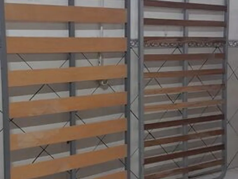 Estrados de solteiro