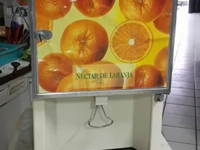 Mini refrigerador de bebidas