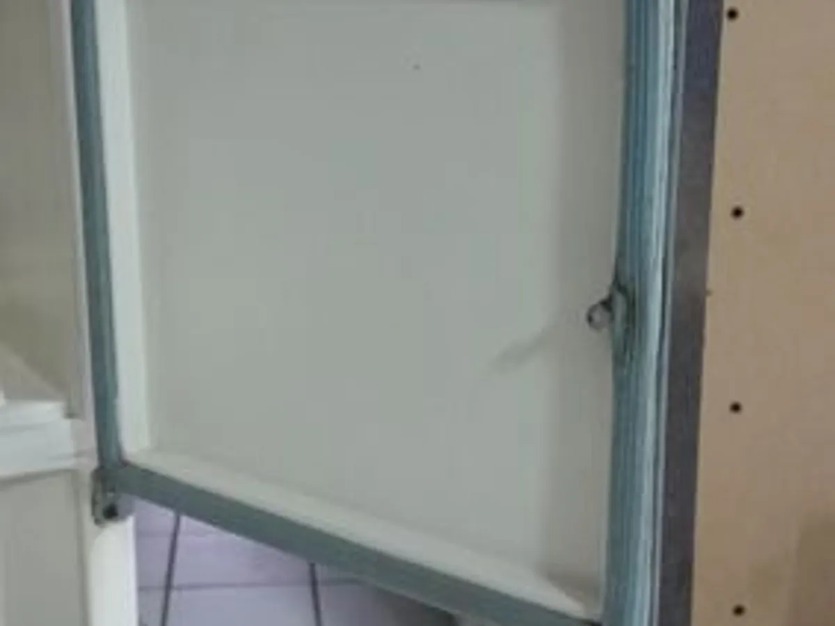 Mini refrigerador de bebidas